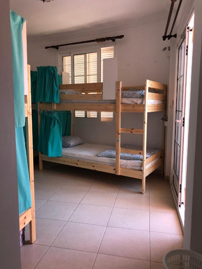 Duque Nest Hostel 아데제 외부 사진