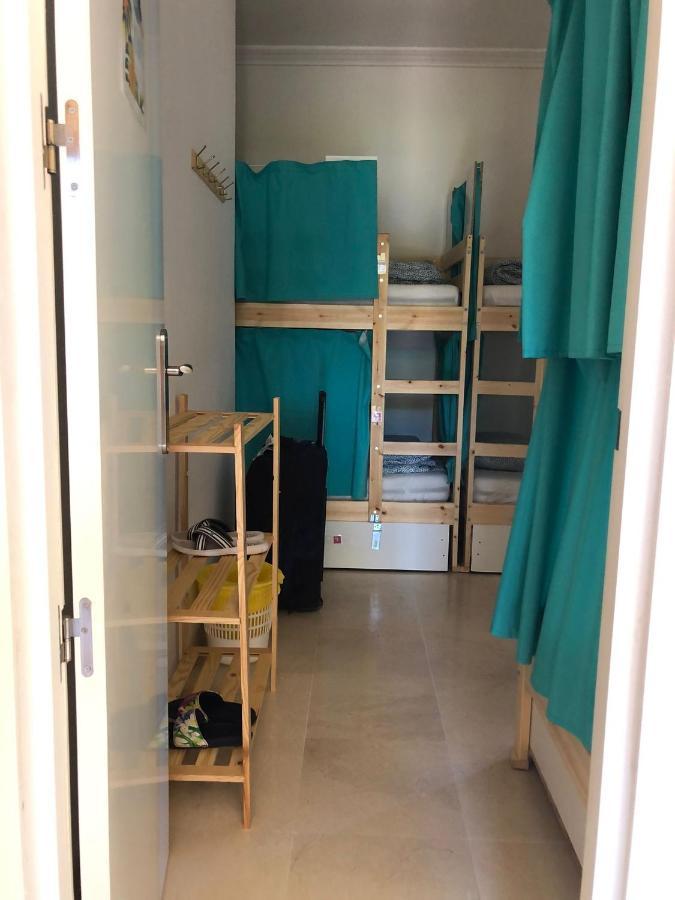 Duque Nest Hostel 아데제 외부 사진