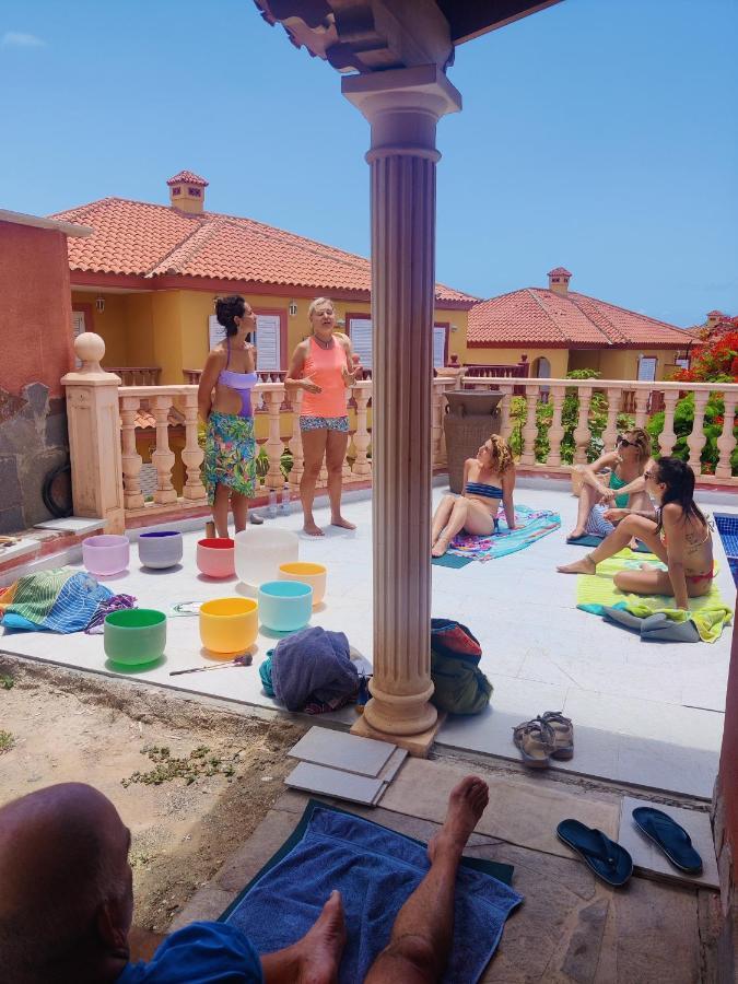 Duque Nest Hostel 아데제 외부 사진