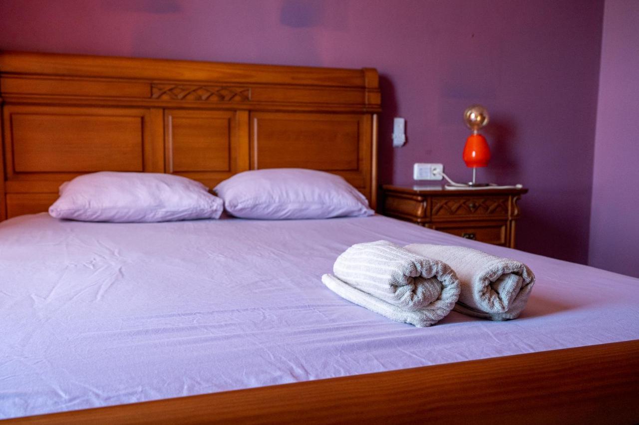 Duque Nest Hostel 아데제 외부 사진